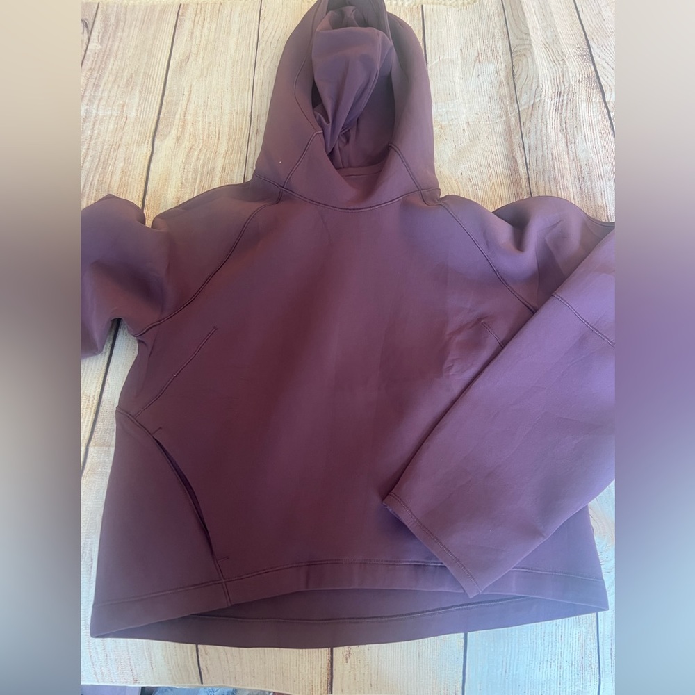 Lululemon air wrap hoodie size 2 nwot